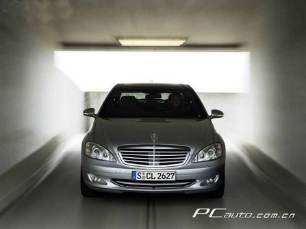 奔馳(Mercedes- Benz) 4MATIC 圖片 大圖 桌面