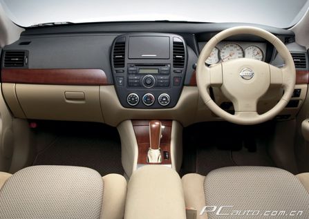 ծa Nissan bluebird DƬ D 